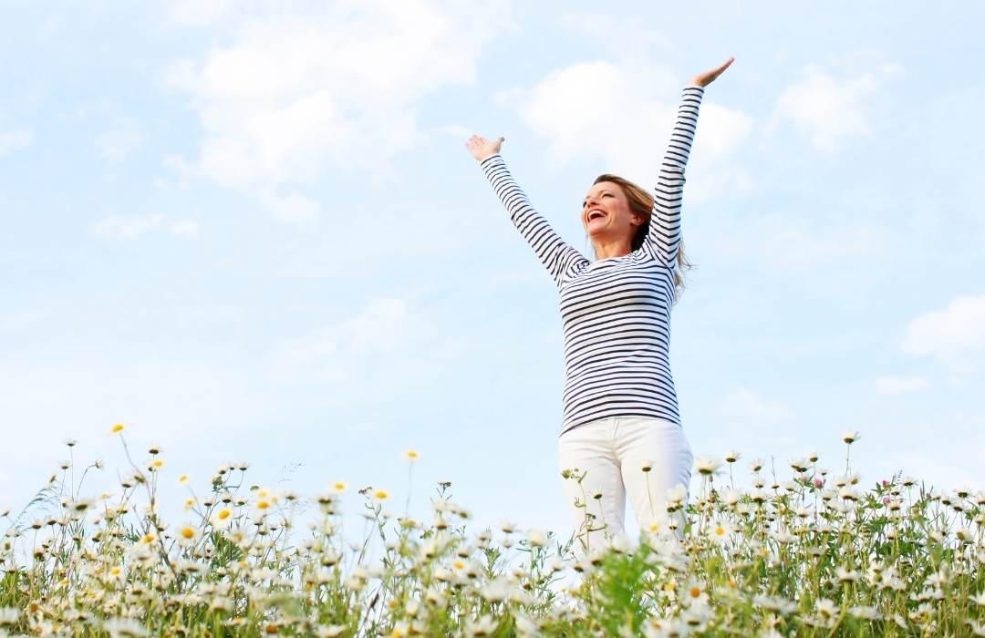 Las 7 mejores infusiones para los sofocos de la menopausia